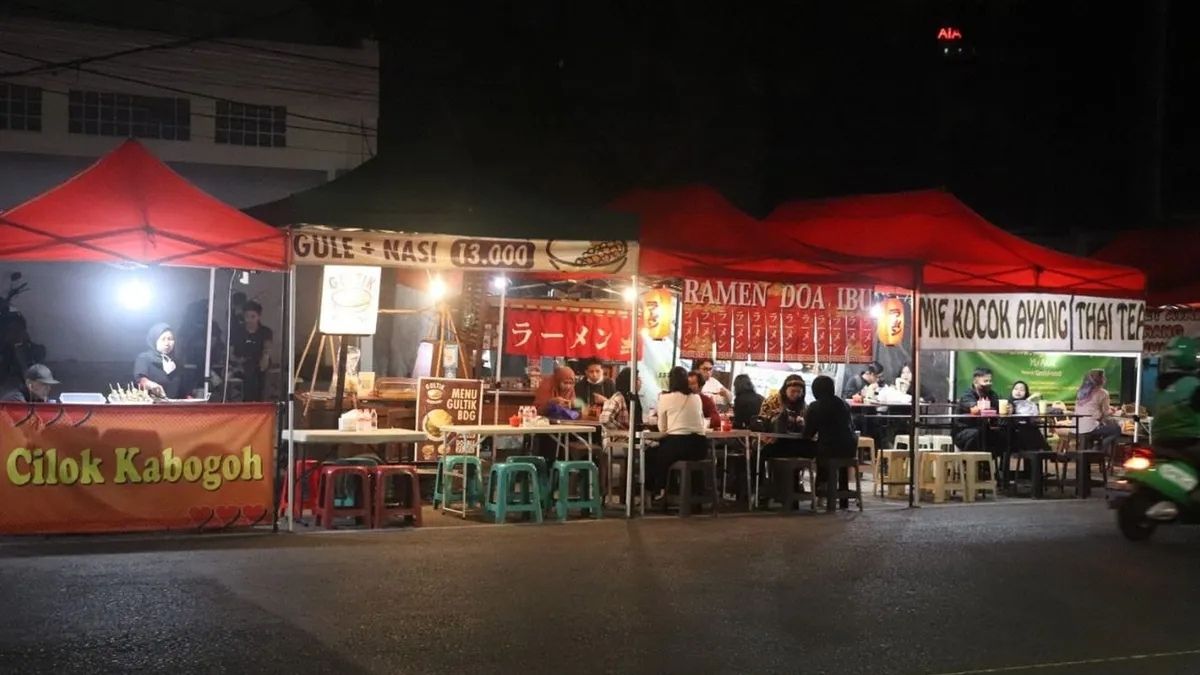 Wisata Kuliner Malam di Bandung yang Tidak Boleh Dilewatkan