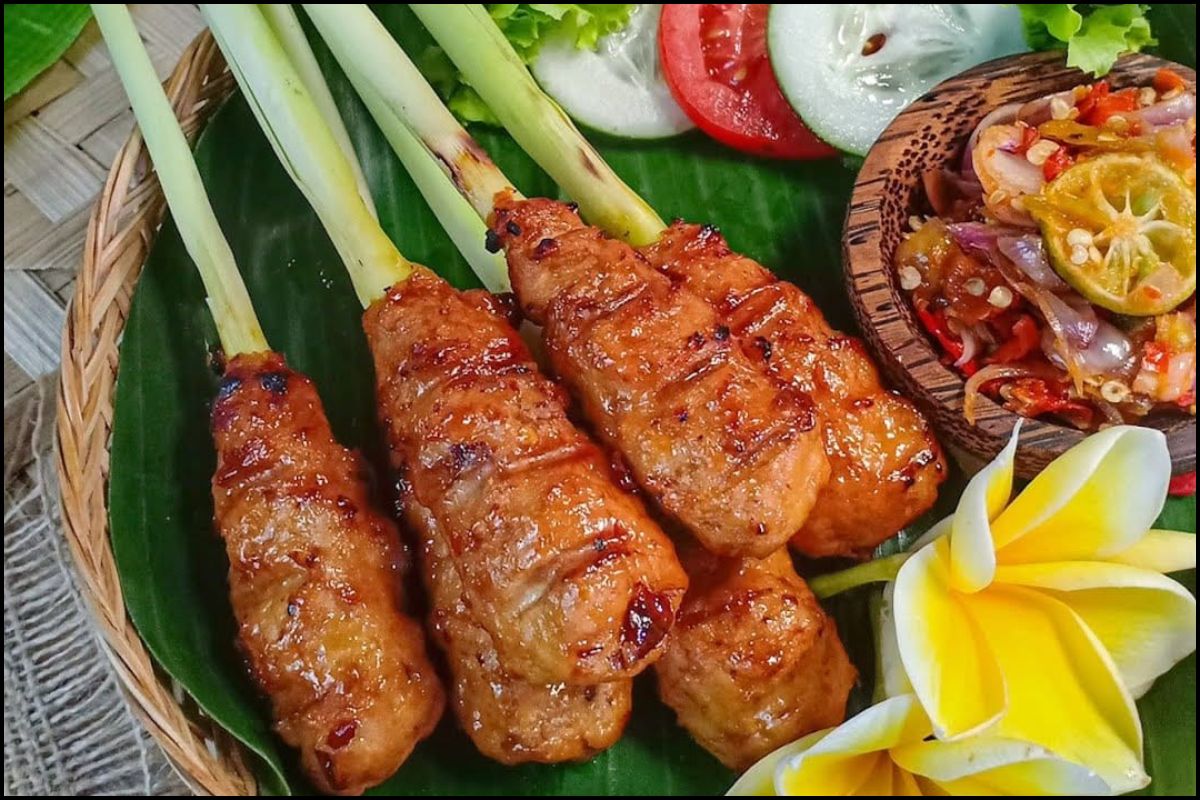 Makanan Khas Bali yang Bikin Ketagihan dan Tempat Makan Terbaik