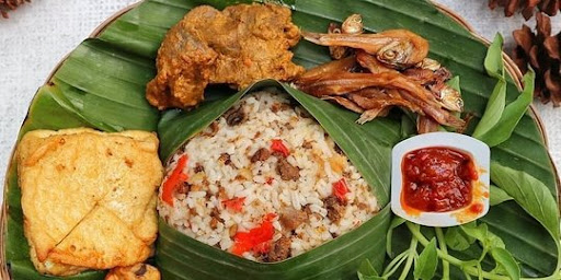 Wisata Kuliner di Bandung: Nikmati Sajian Lokal yang Lezat