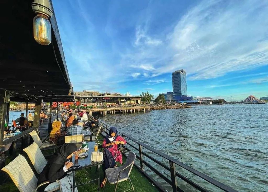 Wisata Kuliner di Makassar: Menikmati Sajian Laut yang Lezat dan Autentik